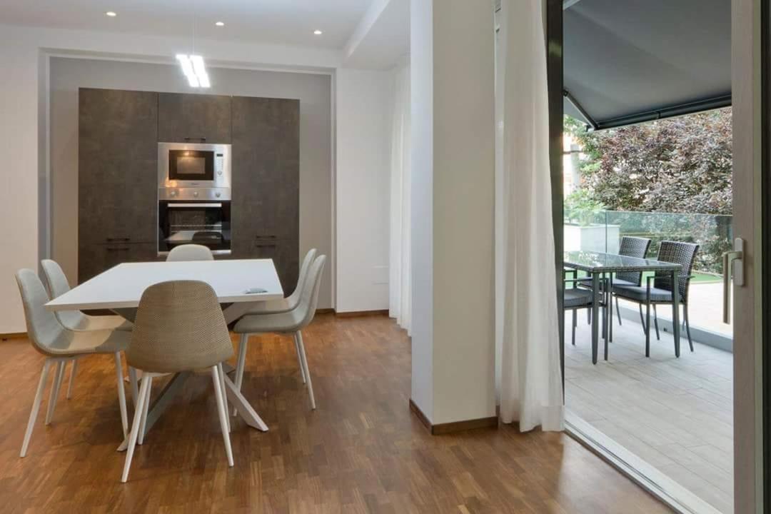 Central Stema Luxury Misano Adriatico Exteriör bild